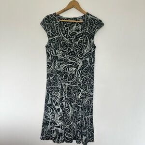 Knee-length, stretchy, black and grey dress